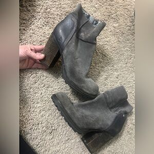 Sam Edelman gray booties size 7.5